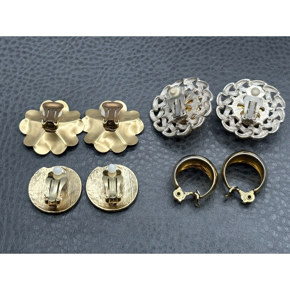 VINTAGE 80s 90s Gold Tone Chunky EARRINGS Flower Hoops 1 Monet CLIP LOT - Picture 4 of 7